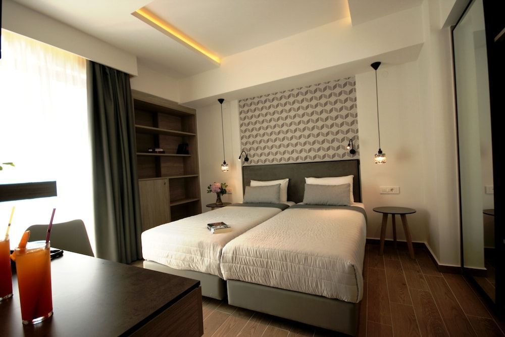 Castro Beach Hotel - Image 9