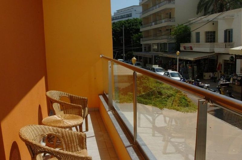 Diana Boutique Hotel - Image 1