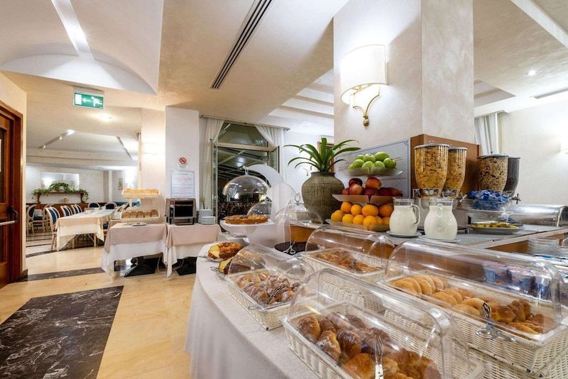 Quality Hotel Nova Domus - Image 7