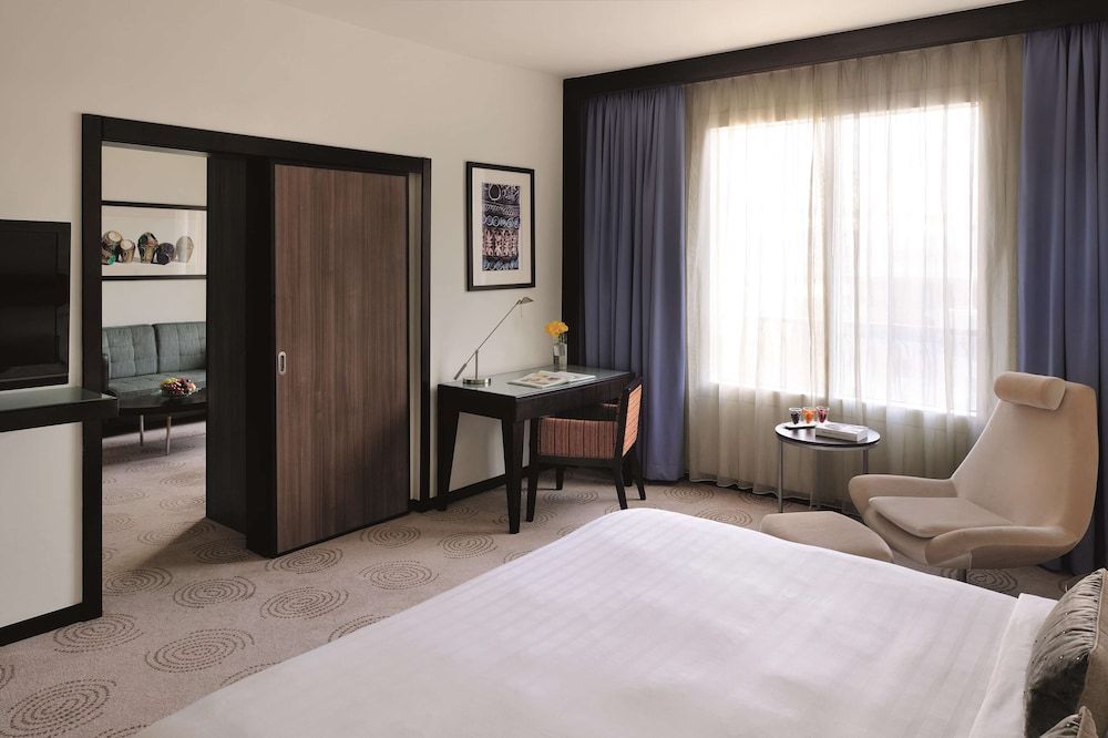 AVANI Deira Dubai Hotel - Image 7