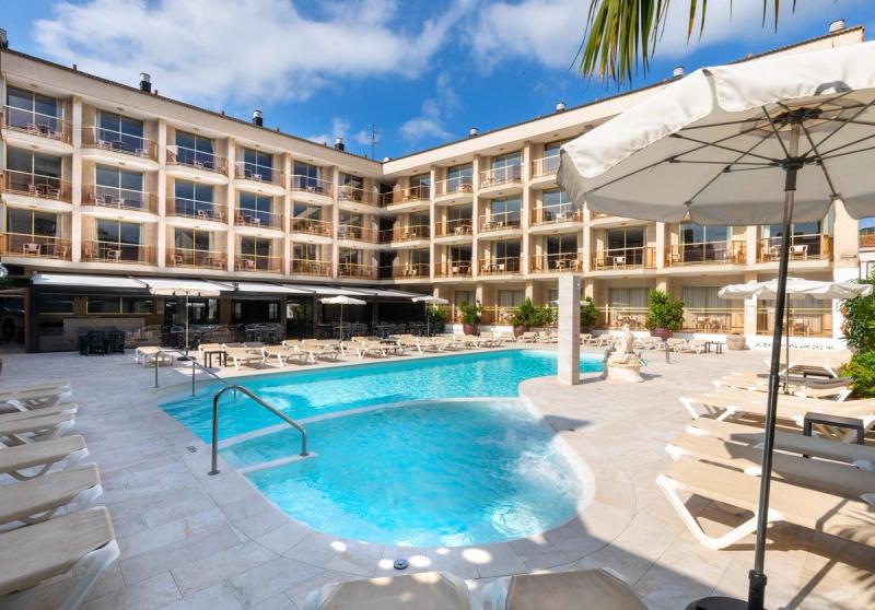 Aparthotel Miami Park - Image 1