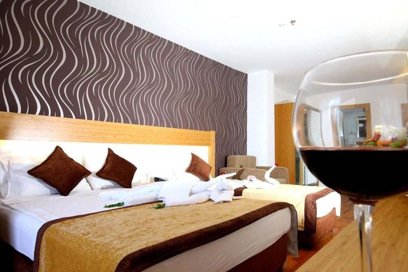 Eftalia Downtown Hotel - Image 5