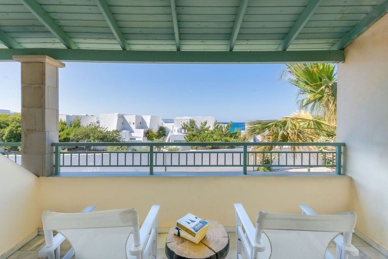 Knossos Beach Bungalows & Suites - Image 7