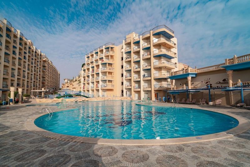 King Tut Aqua Park Beach Resort - Image 3