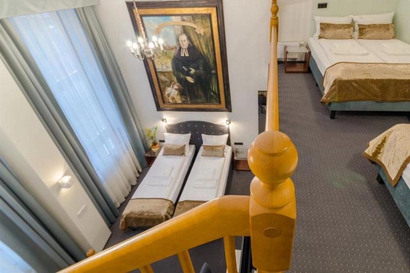 Celestin Residence - Image 8