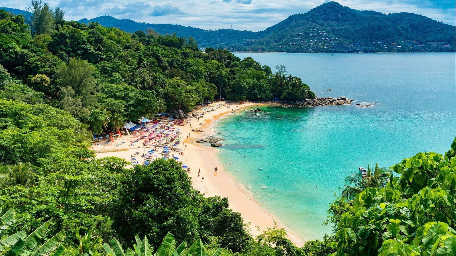 Utsikt över Karon Beach i Phuket 