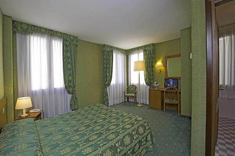 Hotel Nazionale - Image 10