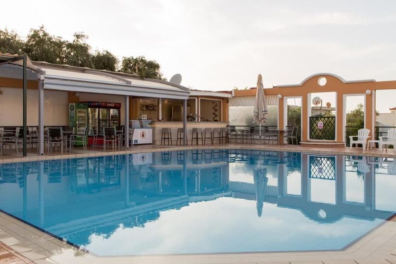 Nontas Suites - Image 2