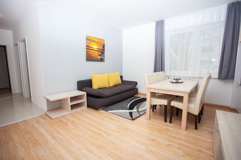 Maple Tree Apartments - Image 5