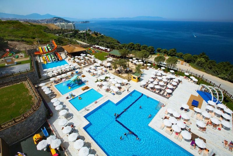 Ramada Resort Kusadasi & Golf - Image 1
