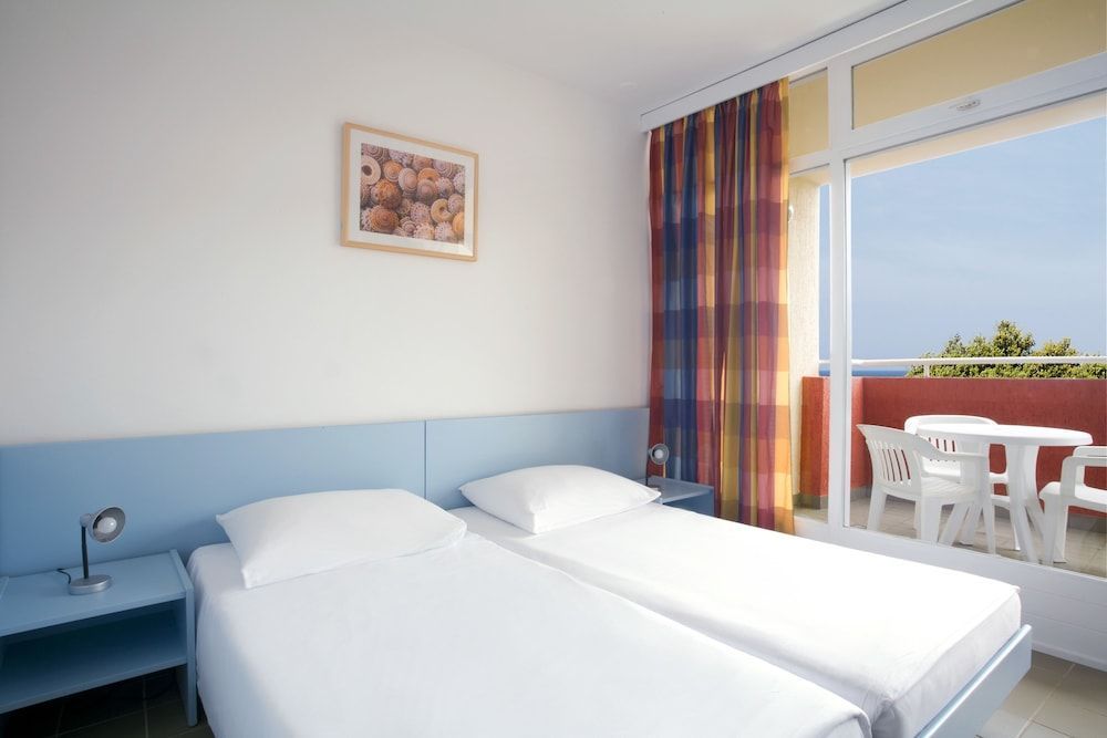 Lanterna Sunny Resort by Valamar - Image 3