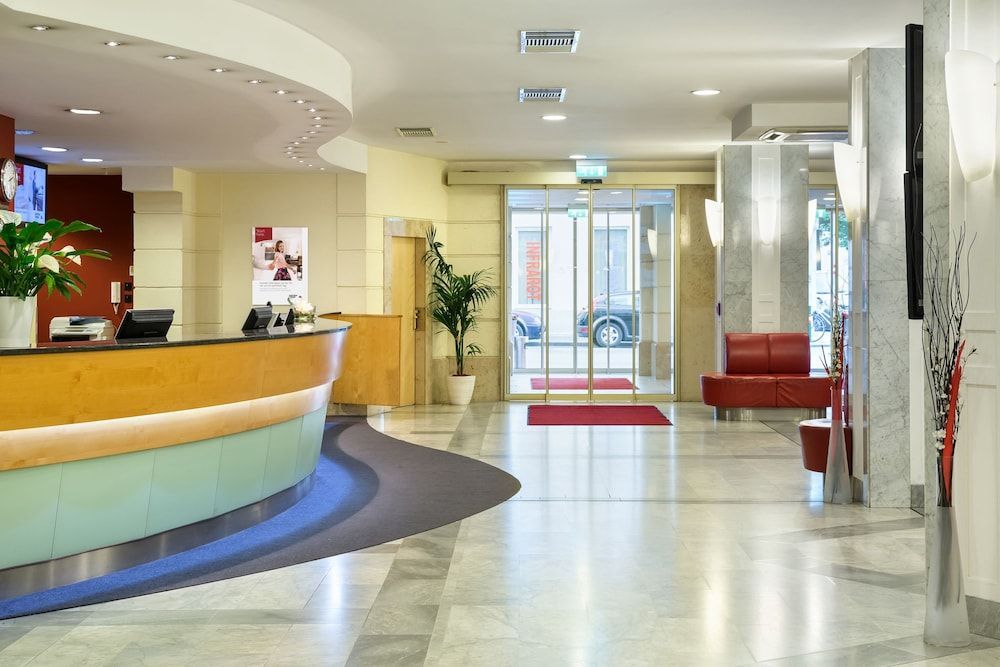 Austria Trend Hotel Ananas - Image 2