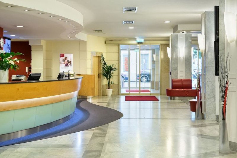Austria Trend Hotel Ananas - Image 2