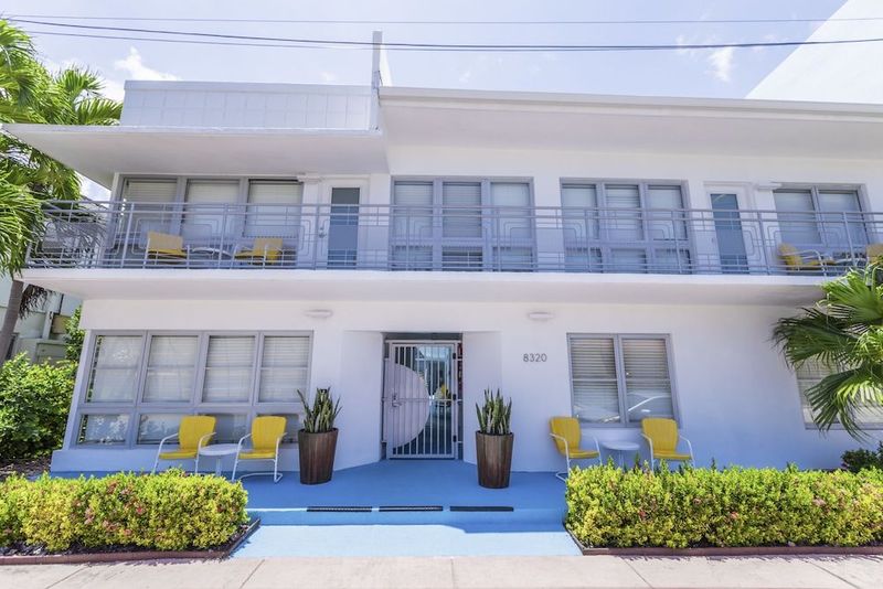 Seaside All Suites Hotel - Image 9