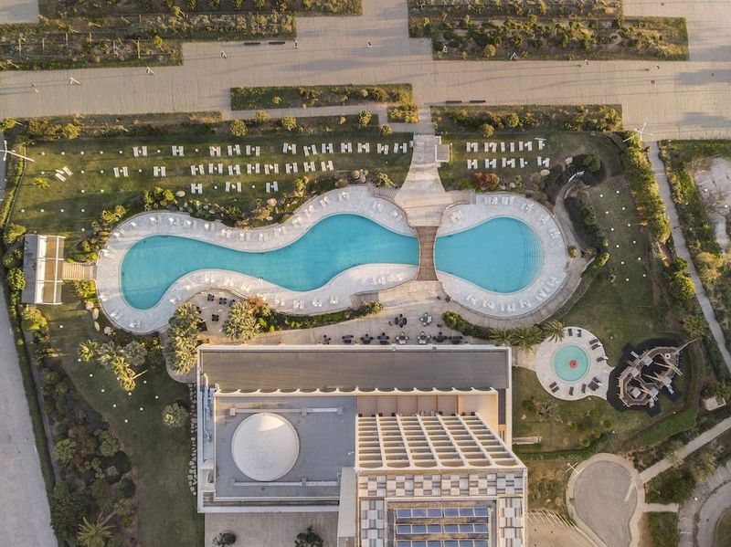 Crowne Plaza Vilamoura - Image 7