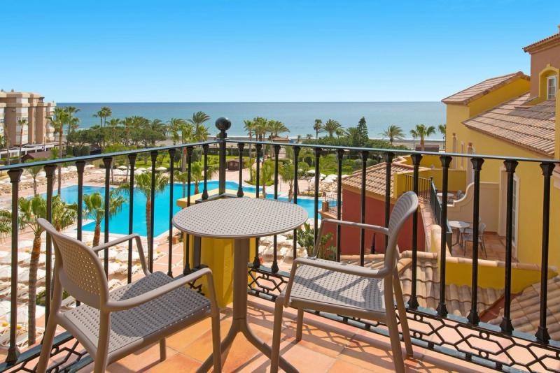 Iberostar Waves Malaga Playa - Image 3