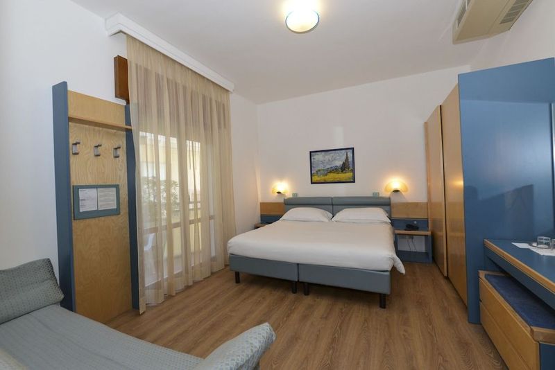 Hotel Excelsior - Image 2
