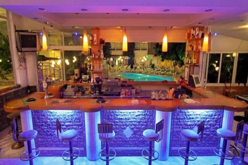Kassandra Family ApartHotel - Image 4