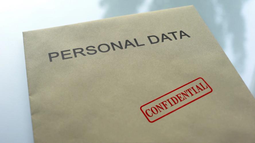 Konvolutt med personlige data som er stengt for innsyn