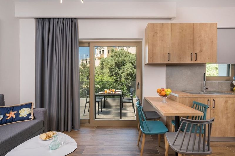 Aequor Luxury Rooms - Image 9