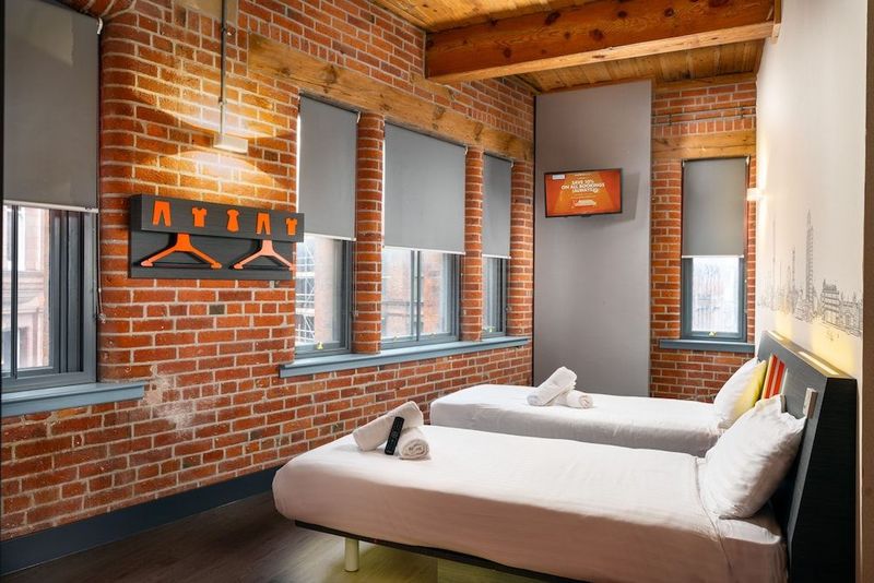 easyHotel Manchester - Image 9