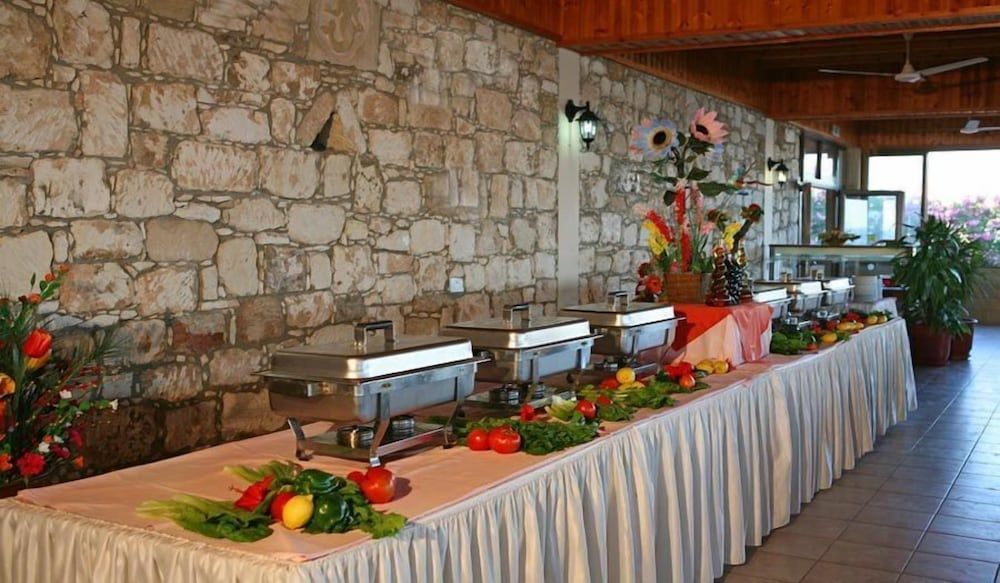 Corallia Beach Hotel Apartments - Image 7