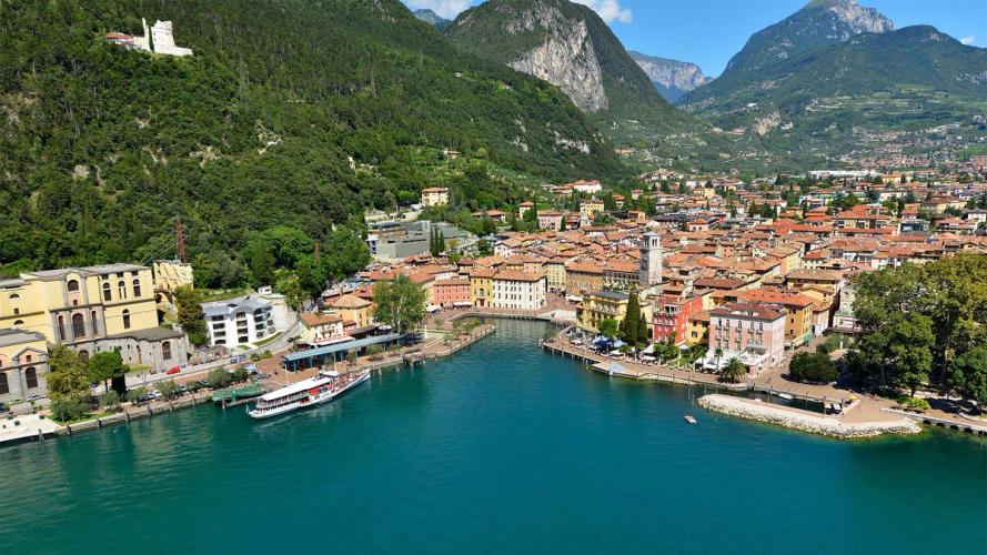 Velkommen till Hotel Portici Romantic & Wellness