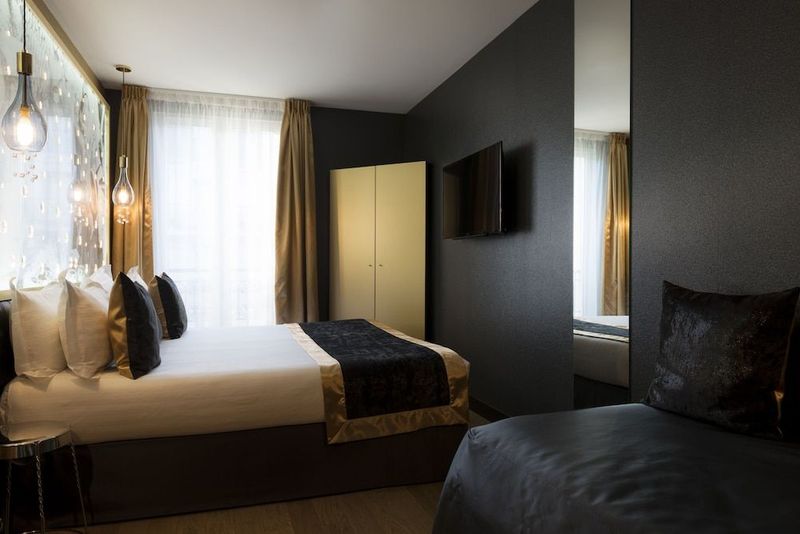 Hotel Les Bulles de Paris - Image 2