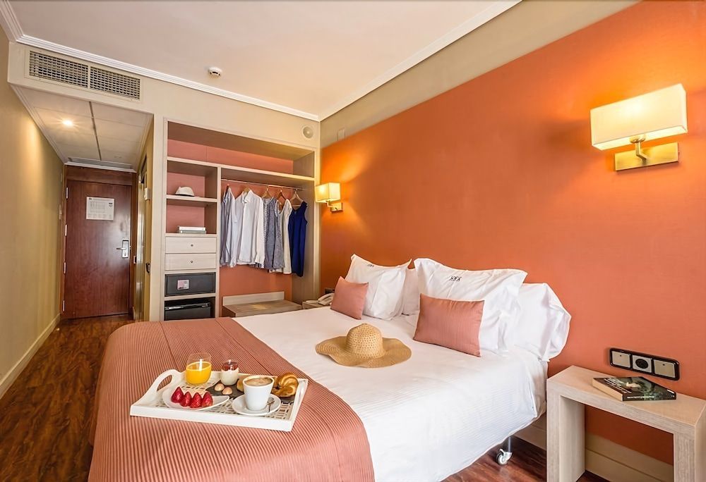 Hotel Regente Aragon - Image 10