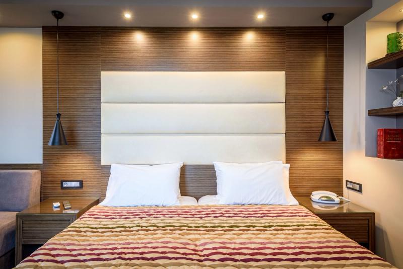 Lito Beach Hotel - Image 2
