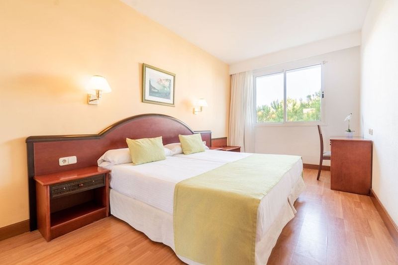Aparthotel Tropicana - Image 4