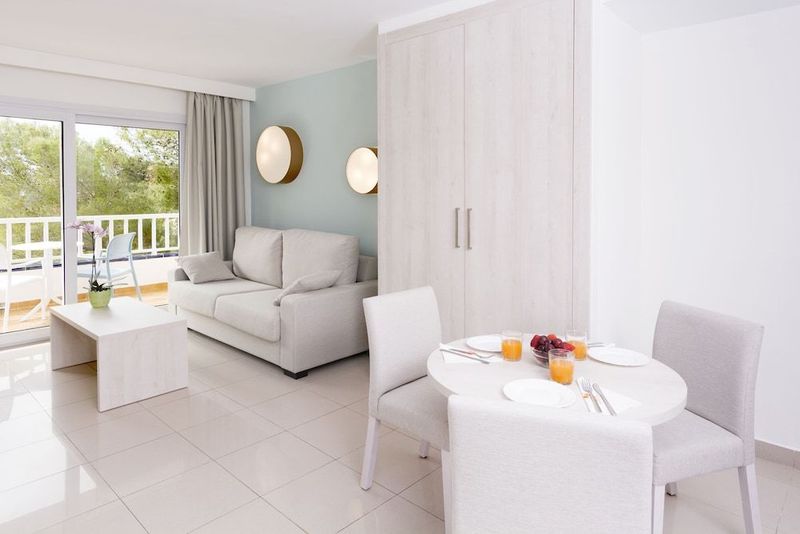 HSM S'Olivera Hotel & Apartments - Image 5