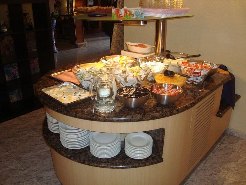 Bonavista Hostal - Image 7
