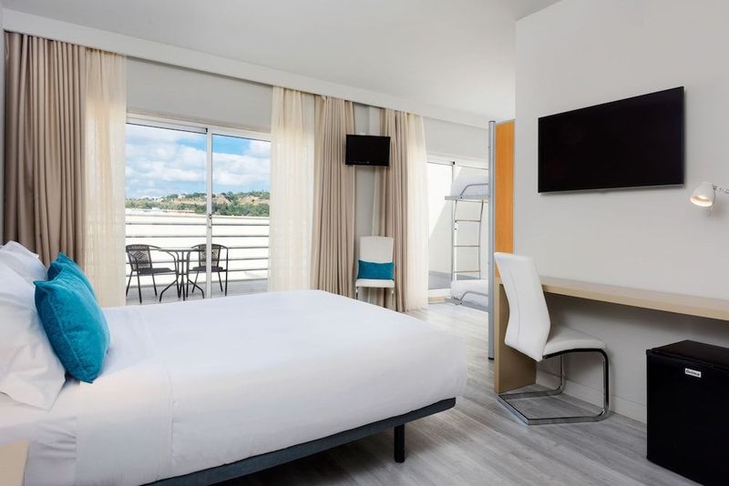 Tryp Lisboa Caparica Mar - Image 3