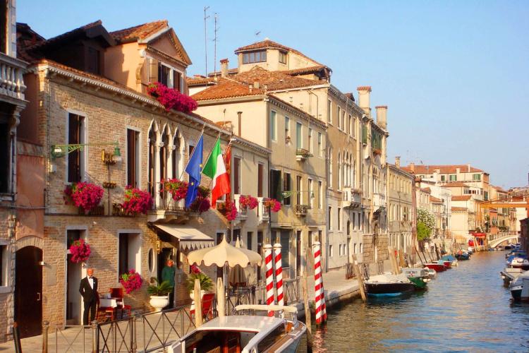 Bilder från hotellet Hotel Ai Mori d'Oriente - nummer 1 av 10