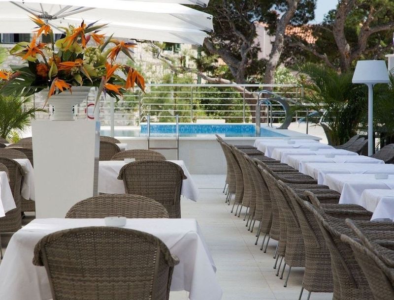 Aparthotel Miramare - Image 9