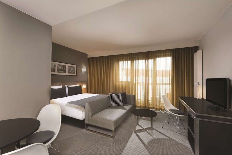 Adina Apartment Hotel Hamburg Michel - Image 9
