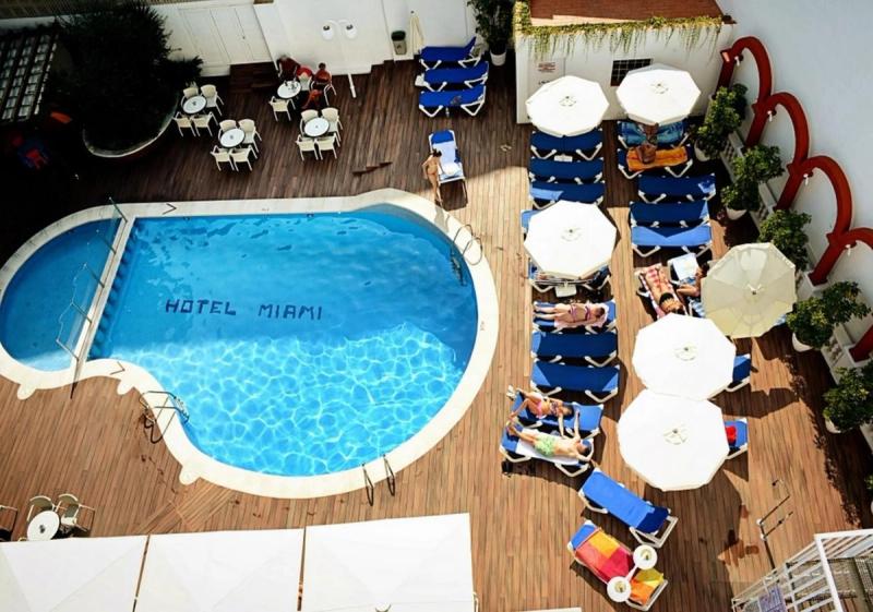 Miami Hotel - Image 5