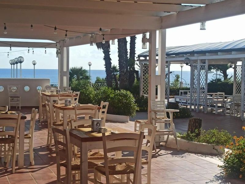 Hotel La Corvetta - Image 2