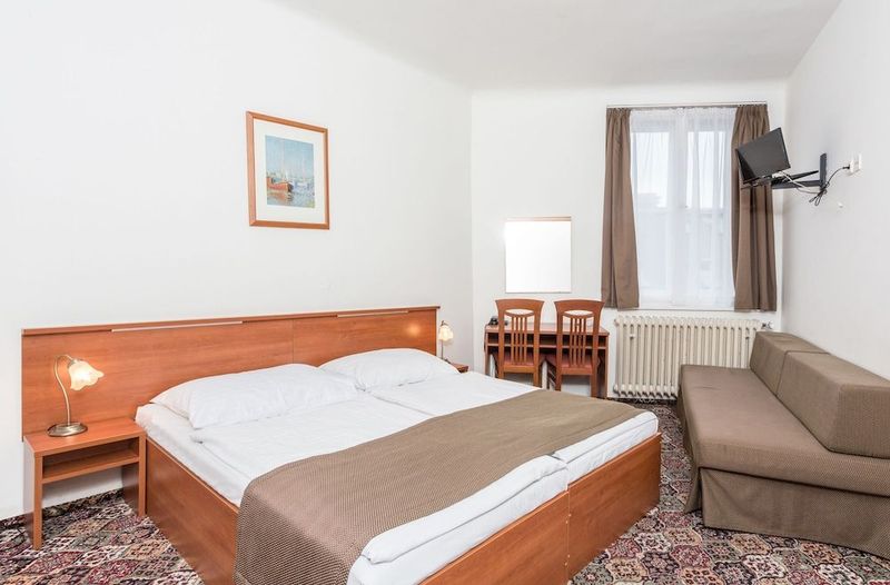 Hotel City Centre - Image 7