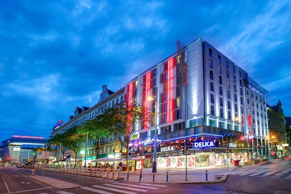 InterCityHotel Wien - Image 9