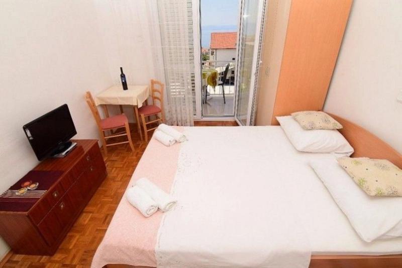 Renata Apartments - Image 8