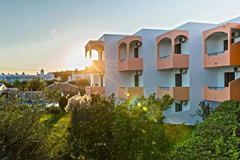 Hercules Hotel - Image 2