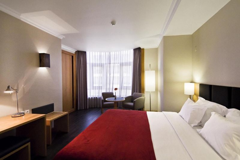 SANA Reno Hotel - Image 6