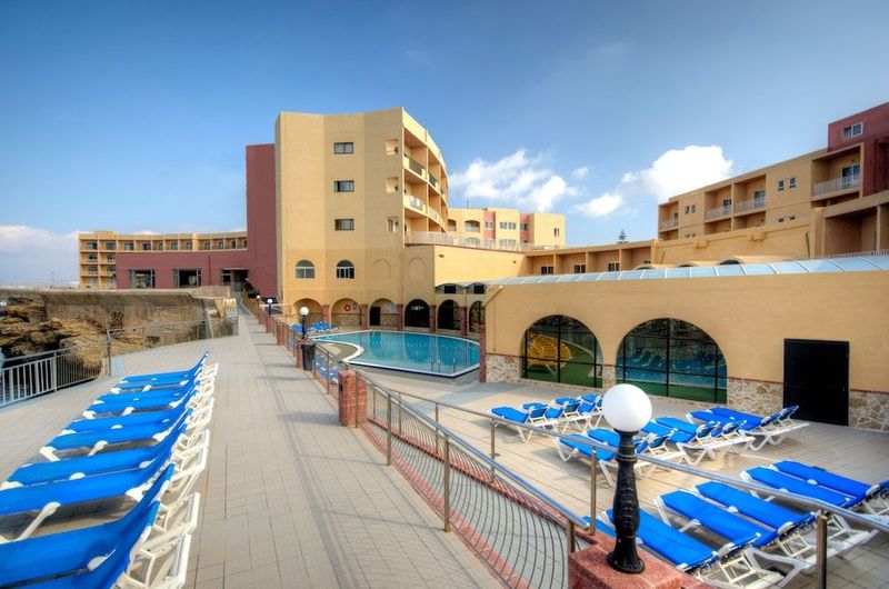 Paradise Bay Resort Hotel - Image 5