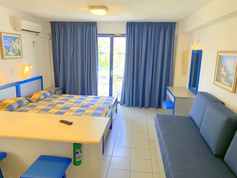 Kassavetis Center - Hotel Studios & Apartments - Image 6
