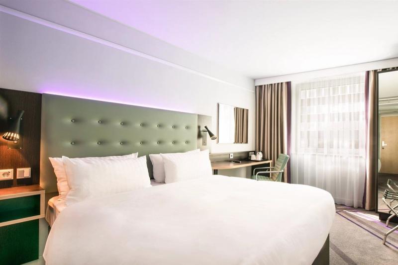 Premier Inn Berlin City Centre Hotel - Image 3
