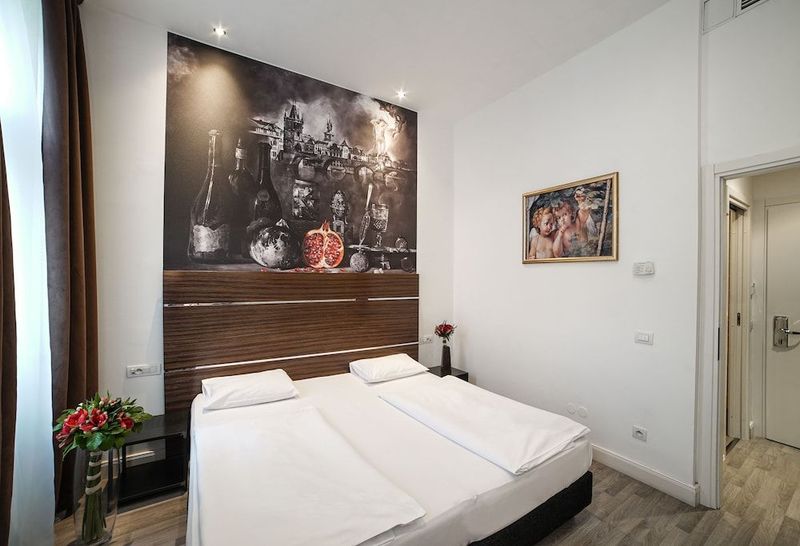 Hotel Assenzio Prague - Image 1