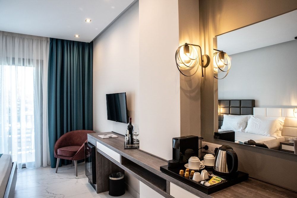 Lagaria Hotel & Apartments - Image 7
