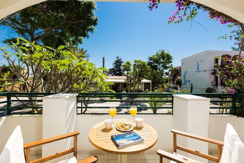 Trefon Apartments - Image 2